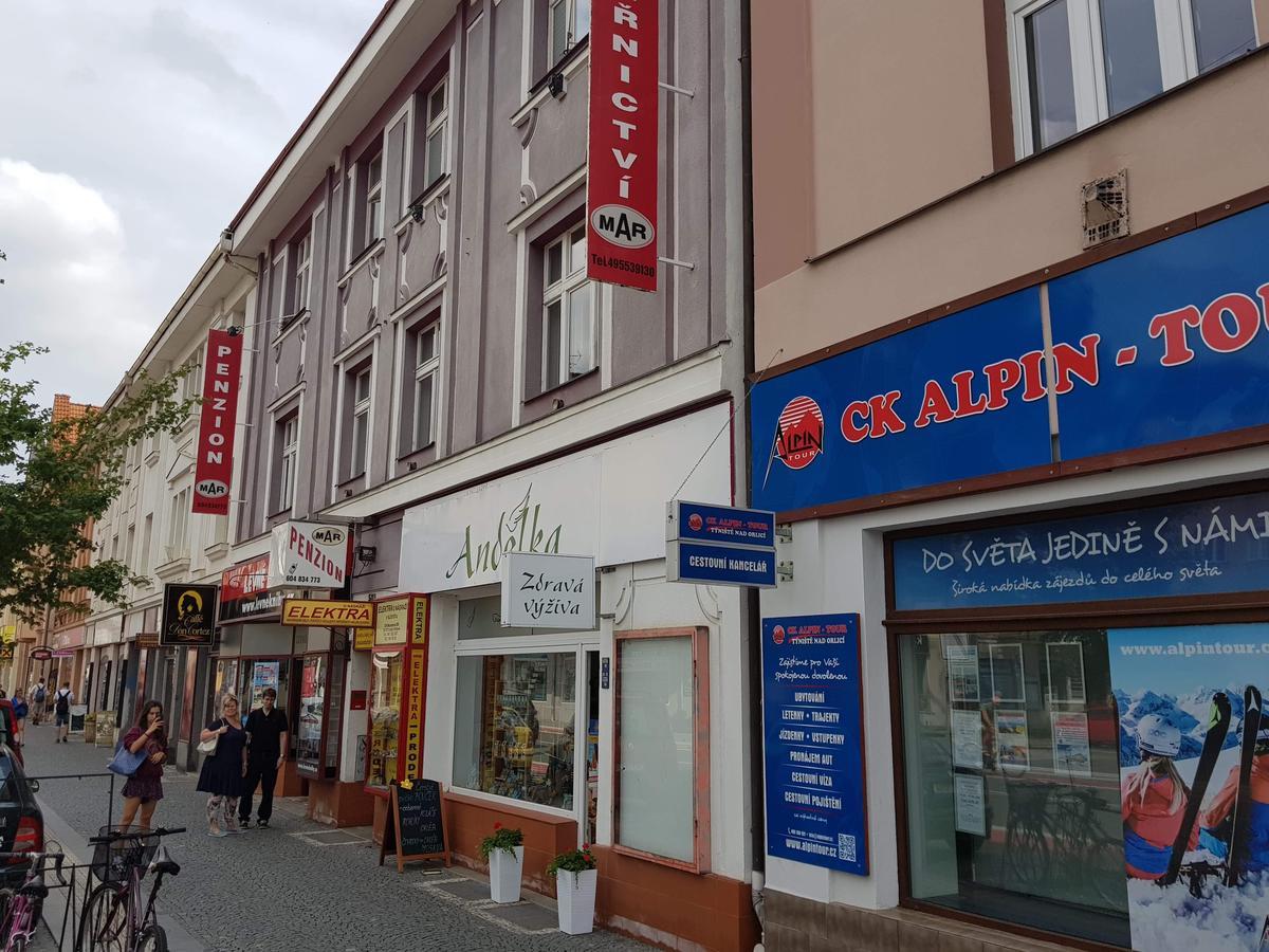 Penzion Mar Hradec Kralove Exterior photo